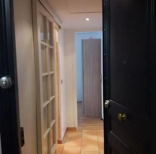 Joli Deux Pieces Au 14eme Arrondissement A Paris