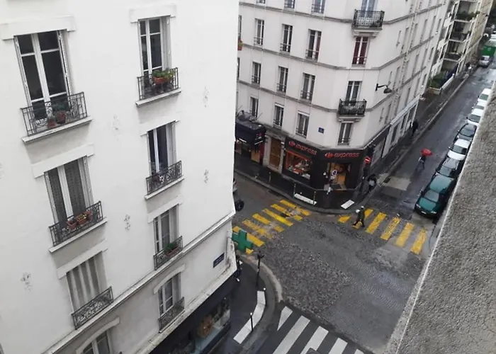 Joli Deux Pieces Au 14eme Arrondissement A Paris