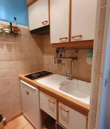 Joli Deux Pieces Au 14eme Arrondissement A Апартаменты Париж