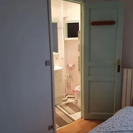 Joli Deux Pieces Au 14eme Arrondissement A *